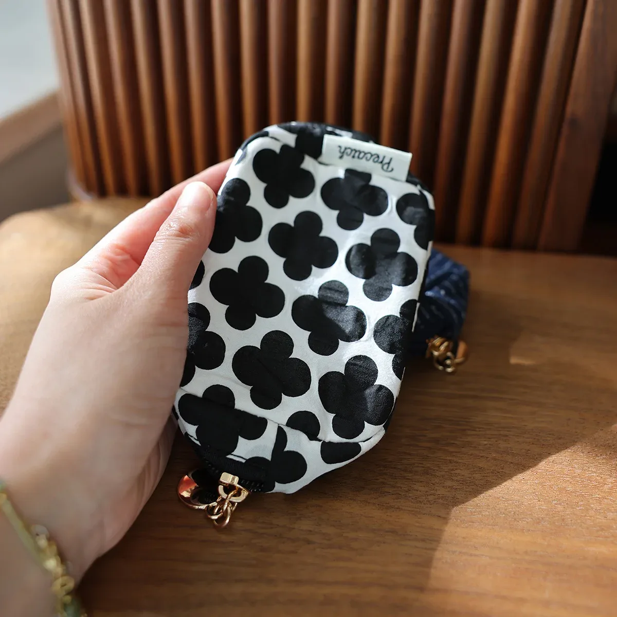 mini sac mignon pour filles, sac de rangement pour rouge à lèvres, bijoux, écouteurs, anneaux, colliers, porte-cartes portable, petit sac cosmétique