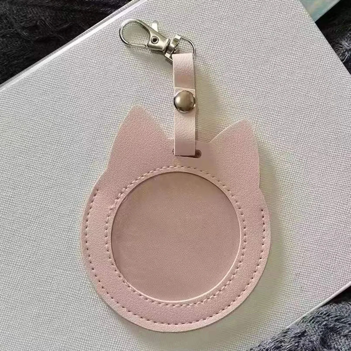 étui de rangement pour badges, étui de protection pour badges ronds, sac d'anime, accessoire, pochette d'affichage de badges portable, rangement de badges portables