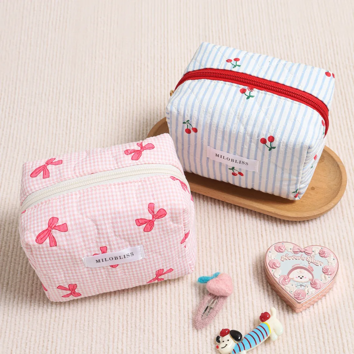 pochette de maquillage matelassée mignonne avec nœud cerise, étui à rouge à lèvres portable, organiseur de voyage pour câbles, écouteurs et chargeurs