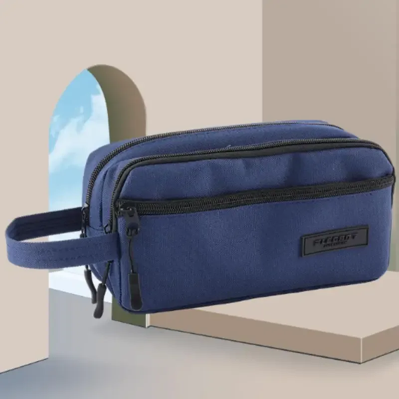 Trousse de toilette durable pour hommes et femmes avec design imperméable, idéale pour les voyages