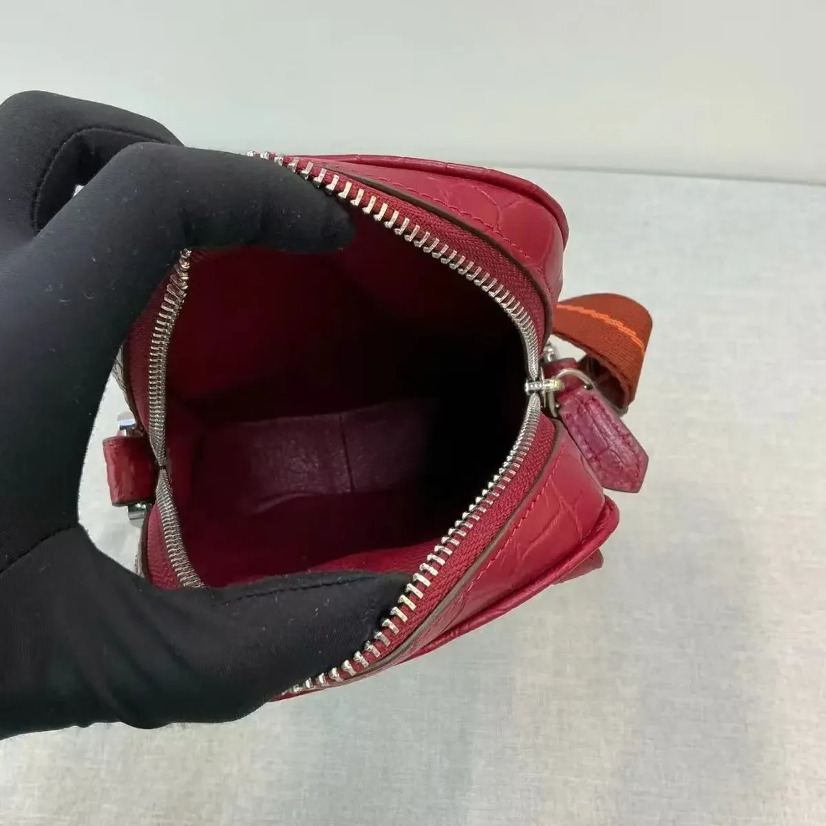 sac à bandoulière en cuir de crocodile véritable/ véritable pour hommes, couleur rouge, petite taille, sac à main de taille ou d'épaule, sac de poche pour téléphone portable, petite taille