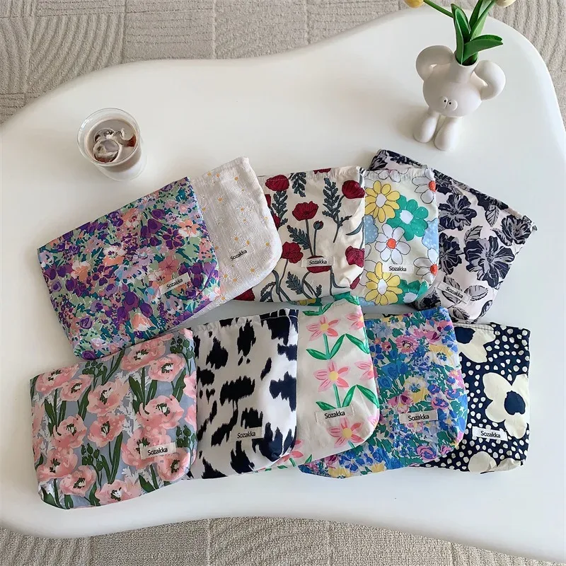 Sac de rangement pour rouge à lèvres cosmétique de voyage à fermeture éclair florale pour femmes, portefeuille Kawaii, trousse de maquillage, sacs à main, trousse à crayons, trousse d'évaluateurs, mignon