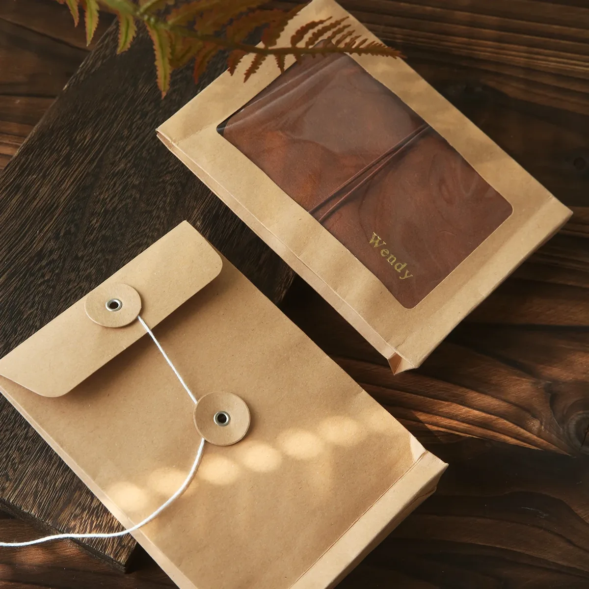 porte-passeport en cuir vintage personnalisable, 1 pièce, avec nom monogramme doré, accessoire de voyage personnalisé, portefeuille