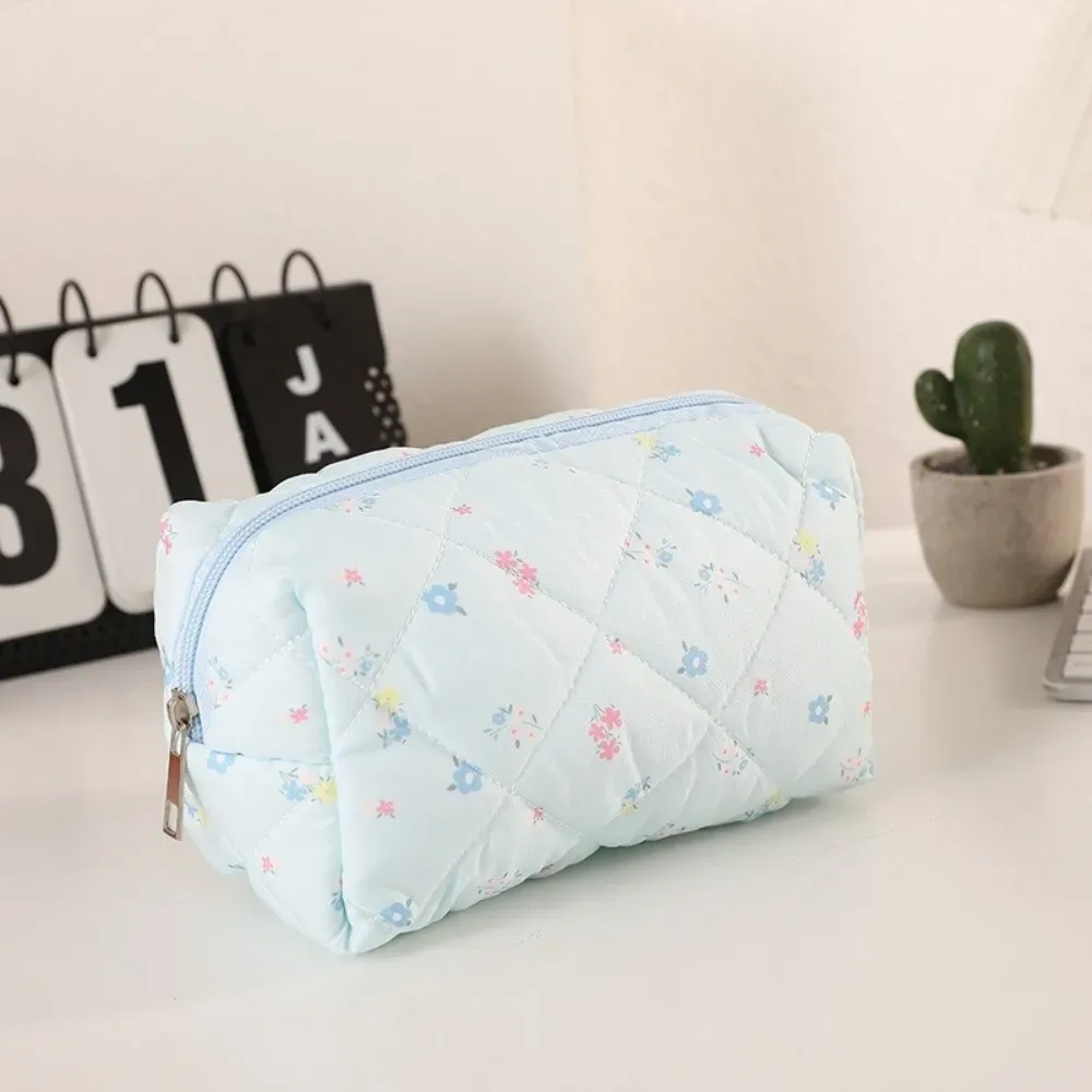 trousse de maquillage durable en coton doux, imprimé floral matelassé, grande capacité, pochette cosmétique, trousse de toilette pour soins de la peau et essentiels de beauté