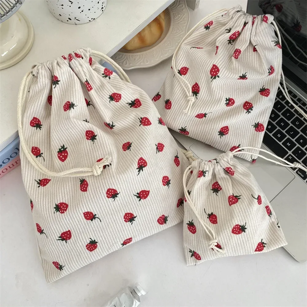 Trousse de maquillage portable Kawaii pour femme, trousse de toilette Kawaii, rangement de cosmétiques, étui à cosmétiques de voyage, étui à cordes de proximité, jolie trousse de maquillage florale
