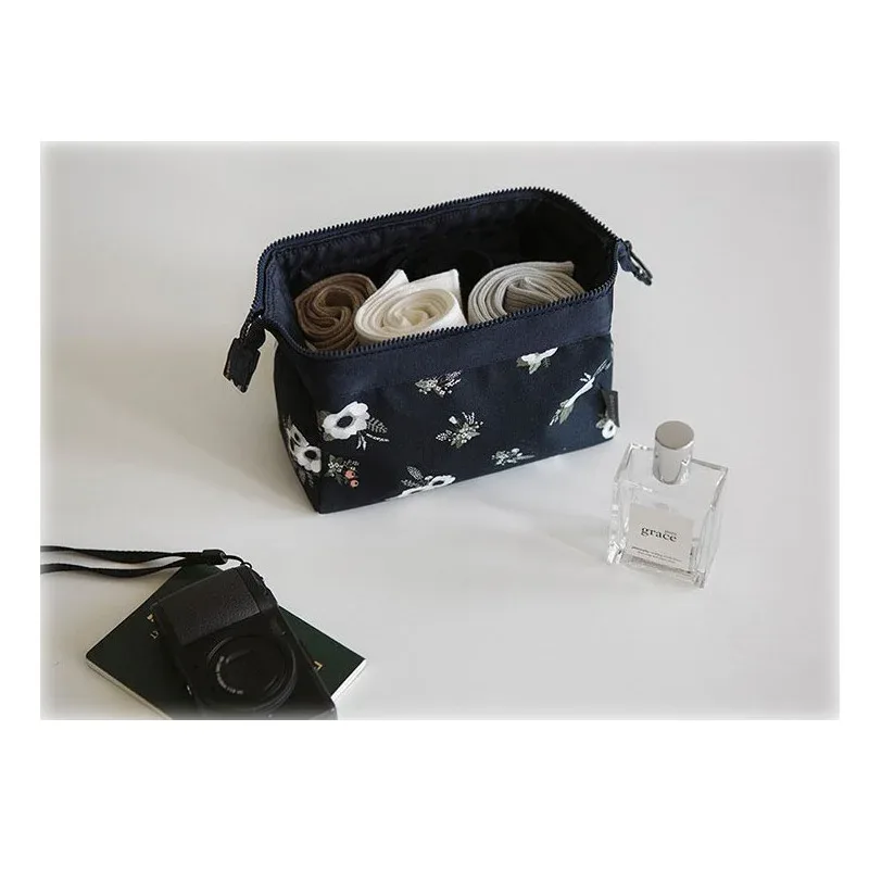 nouvelle mode sac cosmétique femmes étanche flamant sacs de maquillage organisateur de voyage kits de toilette sacs de maquillage portables esthéticienne