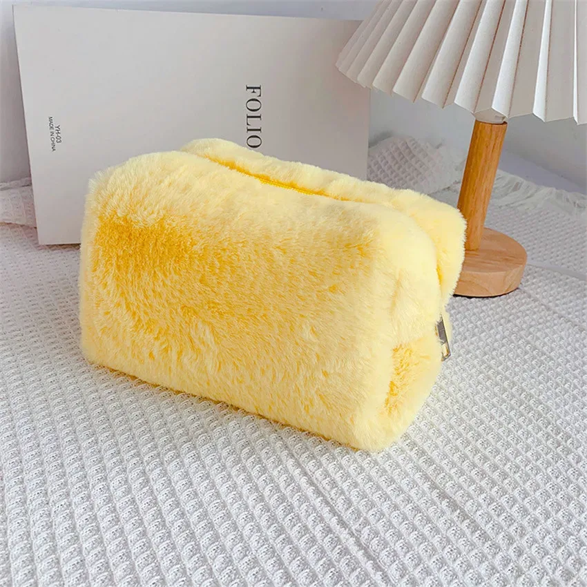 sac de maquillage en peluche douce pour femmes, sac de rangement de maquillage cosmétique moelleux, étui de voyage pour filles, sac à main de lavage de toilette, nouvelle collection hiver