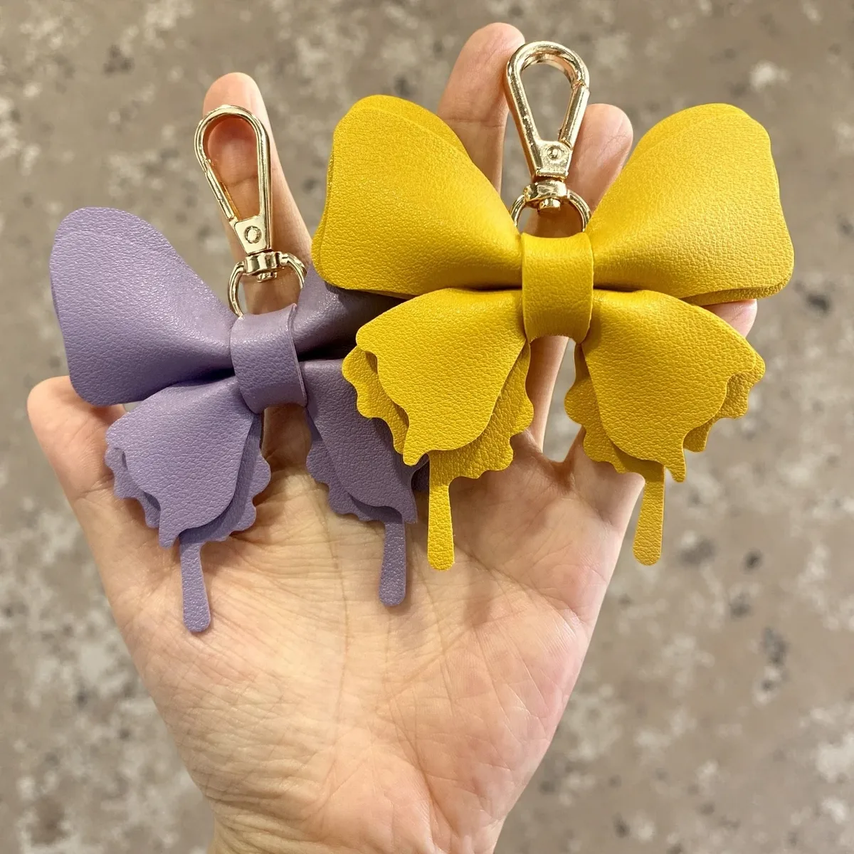 élégant porte-clés papillon en cuir pu double couche – pendentif bohème stylé pour sacs fourre-tout, sacs à bandoulière et sacs à dos pour femmes