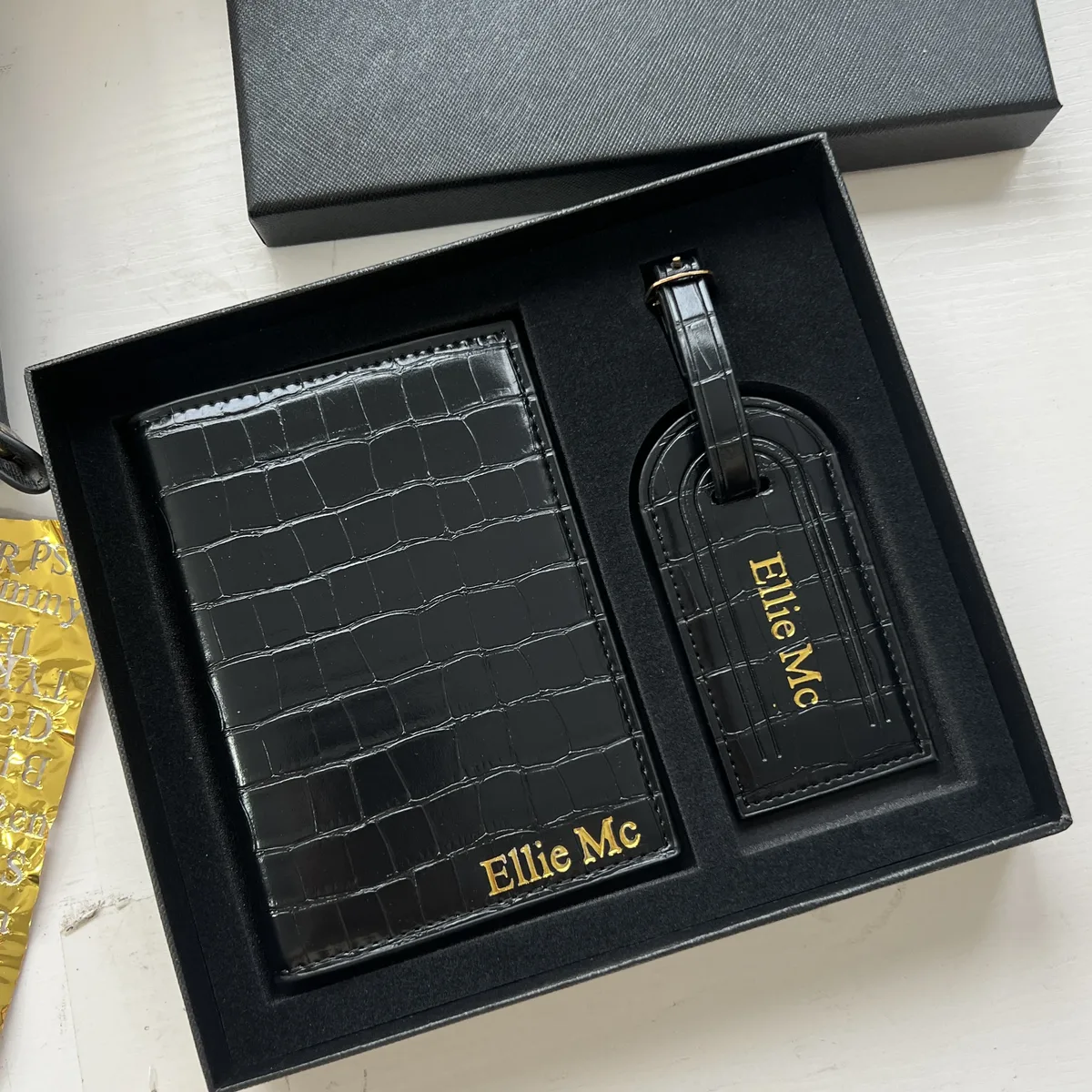 ensemble de coffret cadeau avec lettres initiales monogrammées gratuites, porte-passeport à motif crocodile, étiquette de bagage, housse de passeport, accessoires de voyage