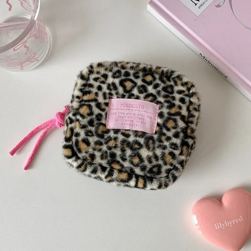 1 pièce trousse de maquillage carrée en peluche rétro à imprimé léopard, mignonne et portable, sac de rangement pour articles de toilette, cadeau pour femme