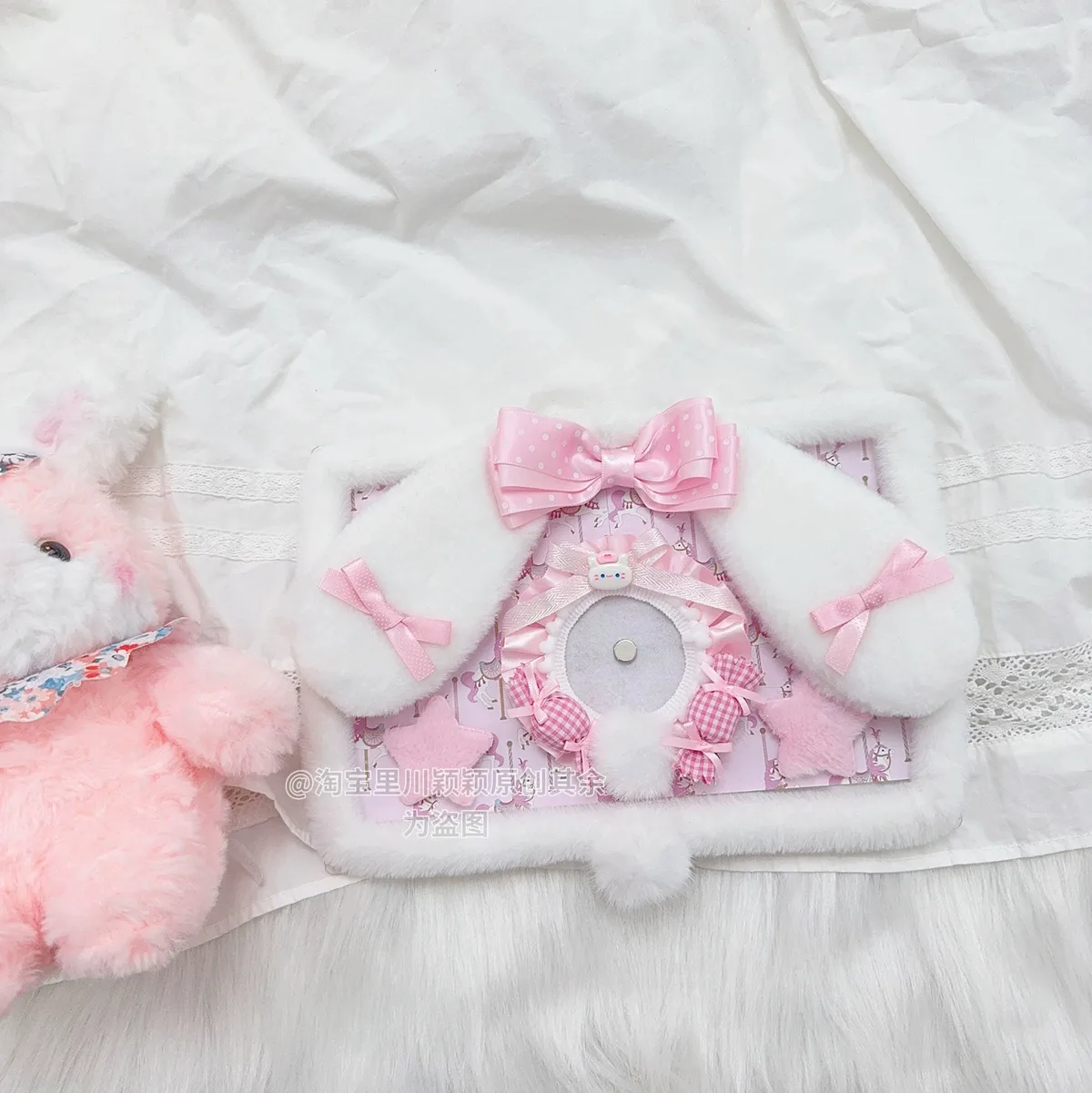 planche ita diy rose finie, style peluche mignon, organisateur de badges pour sac ita, accessoires itabag