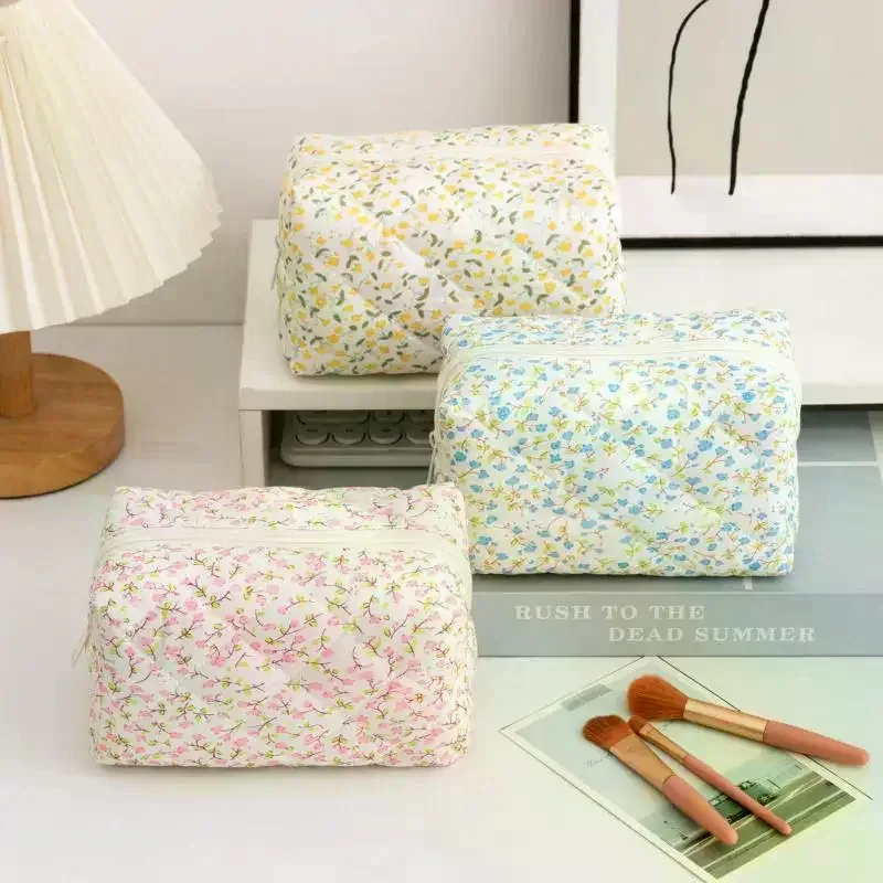 organisateur de rangement, sac de maquillage matelassé bouffant à fleurs, pochette à cosmétiques imprimée de fleurs, grand sac à cosmétiques de voyage, accessoire de maquillage