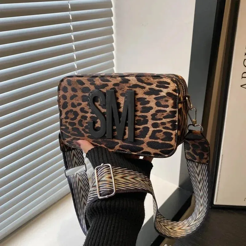 2026 steve madden sac à bandoulière polyvalent et tendance pour femme, petit sac couleur bonbon avec large sangle, sac pour appareil photo