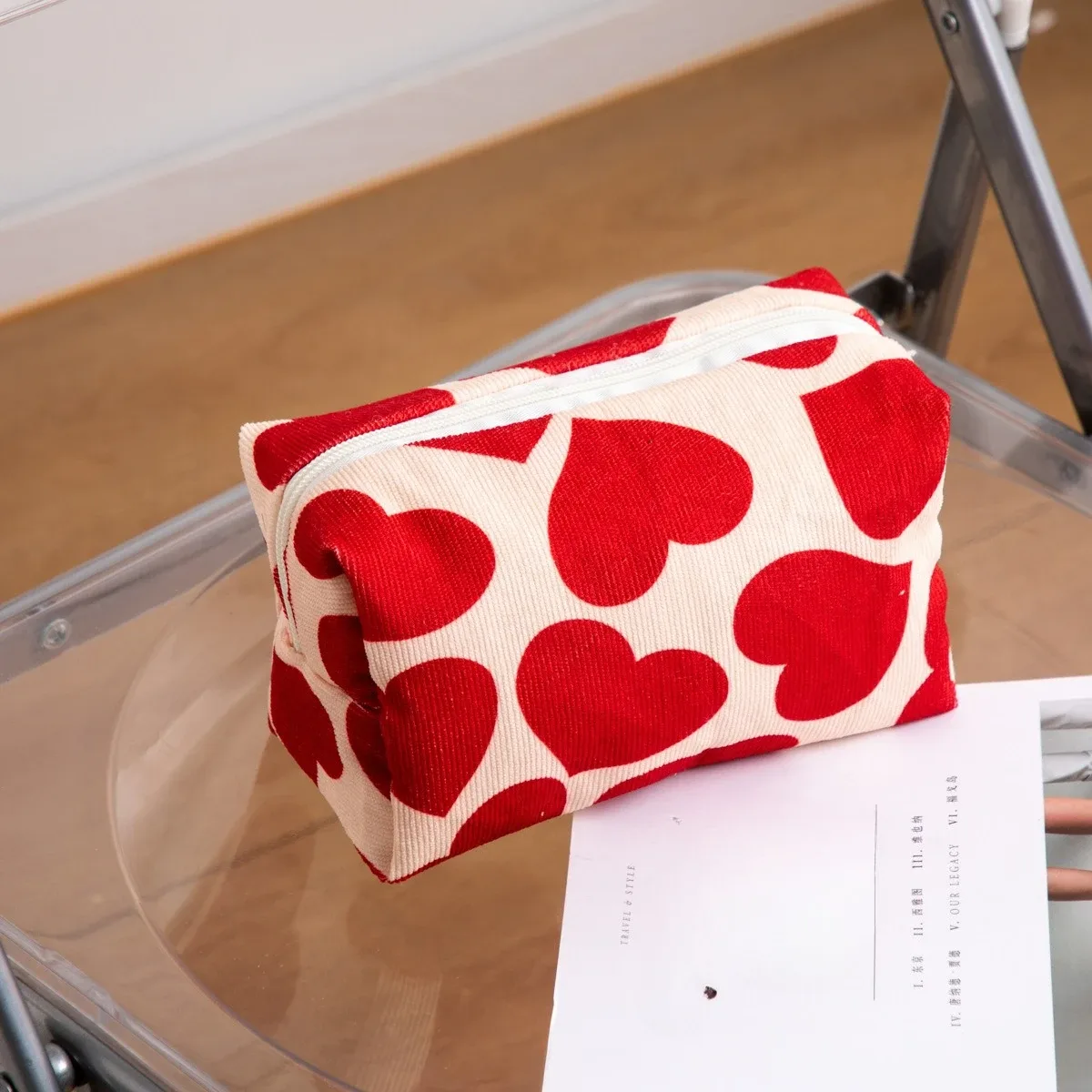 Sac de maquillage à motif de cœur rouge pour femmes, organisateur de cosmétiques de toilette, sac à fermeture éclair, pochette de lavage de voyage, sac à cosmétiques, sacs de maquillage féminins