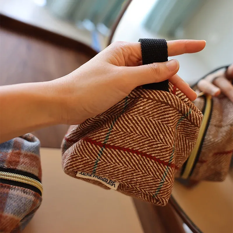 sac cube géométrique en métal, poignée à fermeture éclair, tissu brossé, sergé créatif, sac de rangement à motif ondulé carré, petit sac à cosmétiques