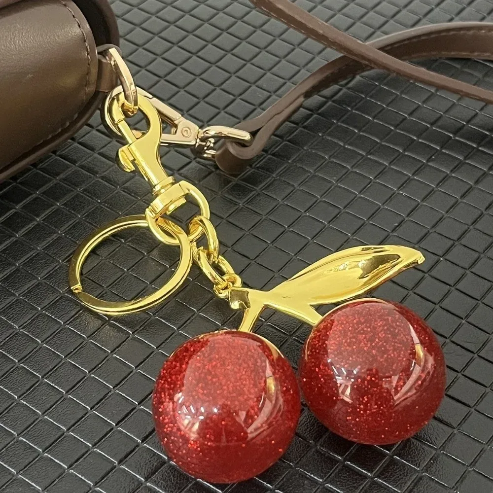 nouveau porte-clés cerise scintillant en résine, porte-clés de voiture en forme de fruit, bijoux diy, finition pailletée, accessoires pour sac, décoration suspendue pour sac à dos