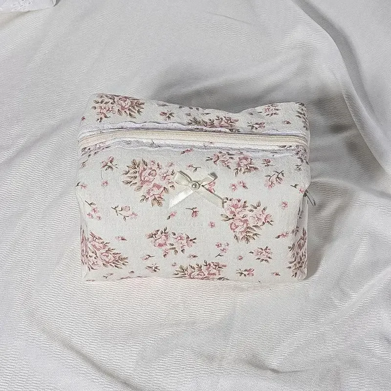 organisateur de maquillage de grande capacité pour femmes, 1 pièce, sac à cosmétiques avec nœud en dentelle, trousse de toilette de voyage, sac de rangement, trousse à crayons à volants à fermeture éclair
