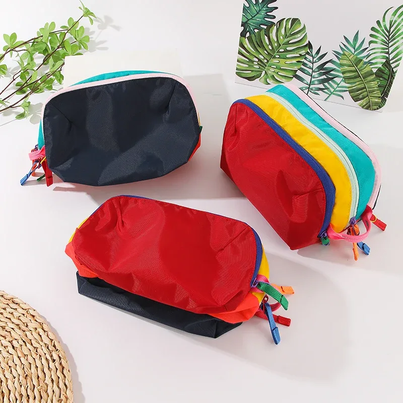 nouveau sac à bandoulière de voyage tendance aux couleurs dopamine, trousse de maquillage, sac de toilette en nylon imperméable grande capacité 4l, sac suspendu