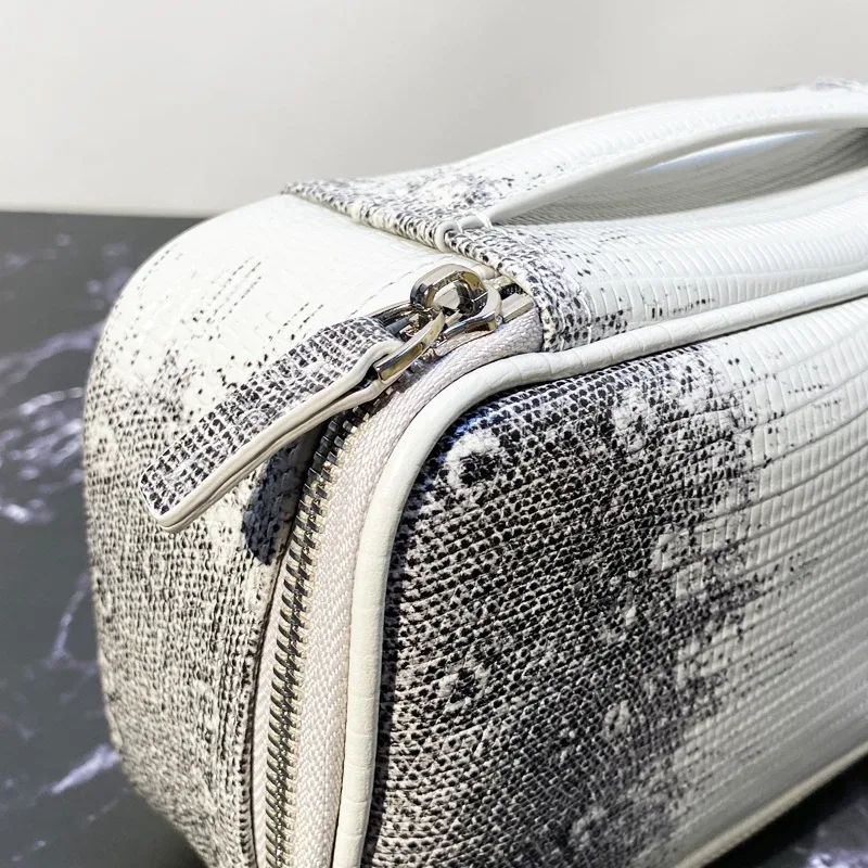 personnaliser les initiales en cuir véritable motif lézard sacs de maquillage pour femmes sacs à main et sacs à main de luxe 2026 nouveau en peau de vache avec miroir maquillage voyage affaires sac organisateur