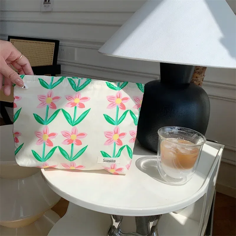 sac de rangement pour rouge à lèvres cosmétique de voyage à fermeture éclair florale pour femmes, portefeuille kawaii, trousse de maquillage, sacs à main, trousse à crayons, trousse d'évaluateurs, mignon