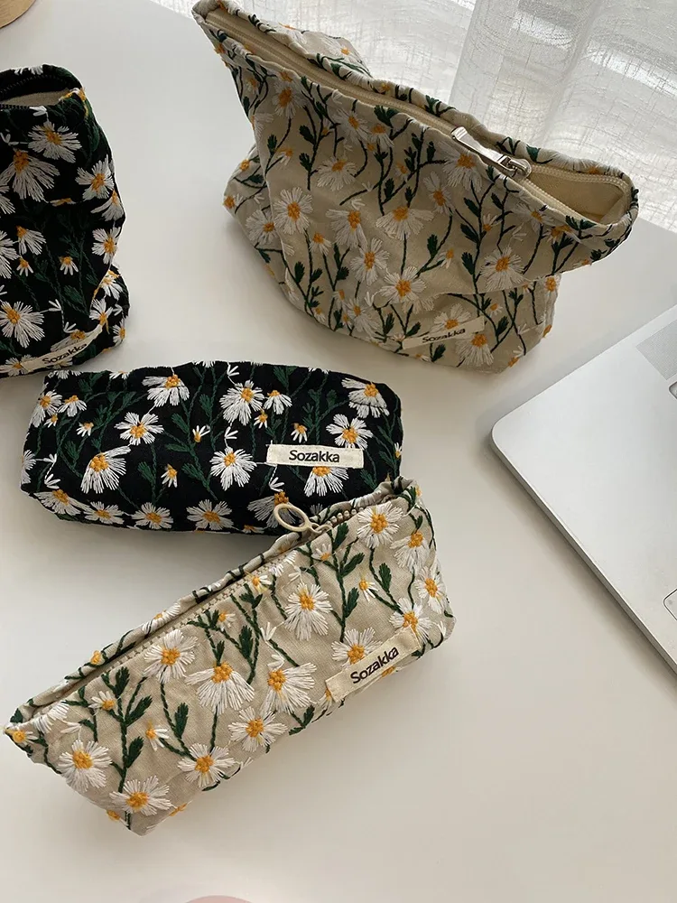 Trousse de maquillage pour femmes et filles, sacs cosmétiques floraux, beauté féminine, organisateurs de maquillage, rangement de rouge à lèvres, étui à crayons étudiant, cadeau