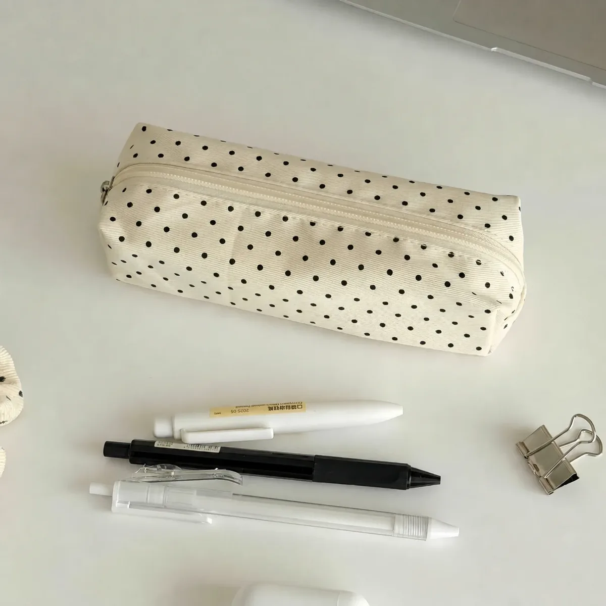 petite pochette de rangement, pochette à crayons à pois, trousse à crayons compacte pour étudiants, pour le rangement de la papeterie au travail