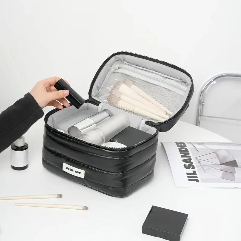 2025 nouveau design sac cosmétique sacs de maquillage portables grande capacité rouge à lèvres soins de la peau sac de rangement voyage portable femmes cadeau idéal