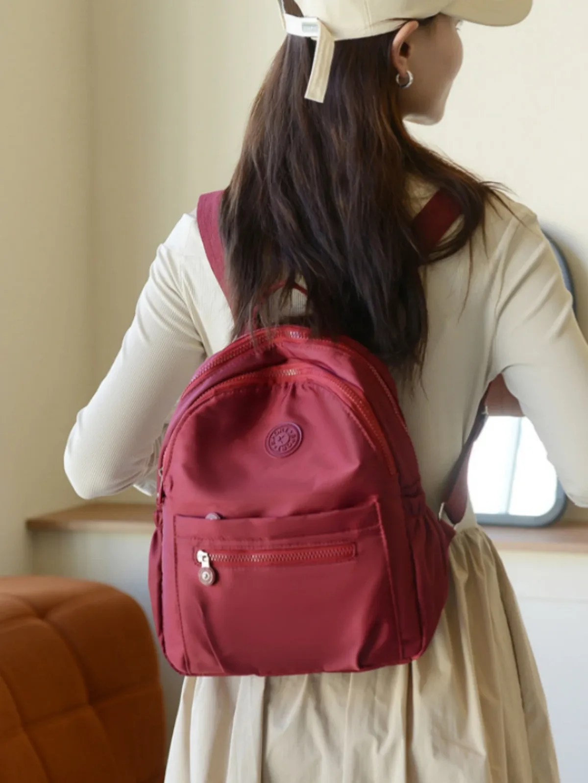 sac à dos en nylon de couleur unie, sac d'école de voyage léger, sac à dos de mode pour le travail, sac de voyage peut être accroché dans les bagages