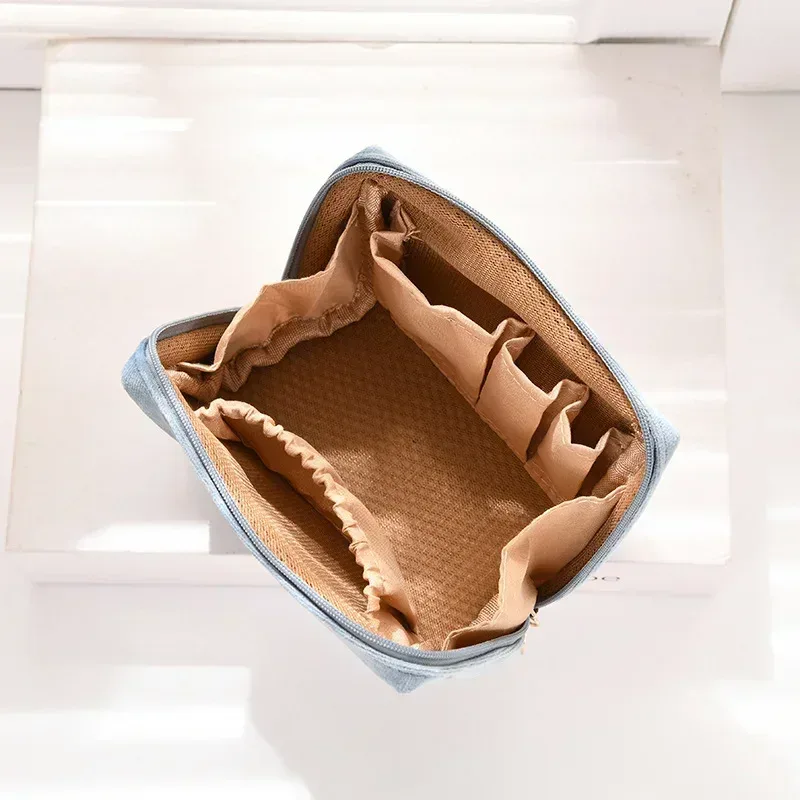 trousse de maquillage en velours avec fermeture éclair pour femme, trousses de toilette, broderie de lettres, poudres cosmétiques, monochromatique, femme