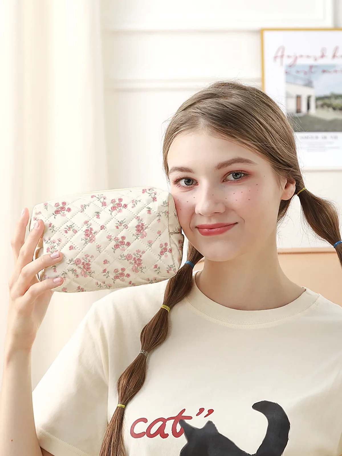 grande trousse de toilette matelassée, mini trousse à maquillage à fermeture éclair avec imprimé floral rose délicat, pochette de rangement pour femme pour le quotidien et les voyages
