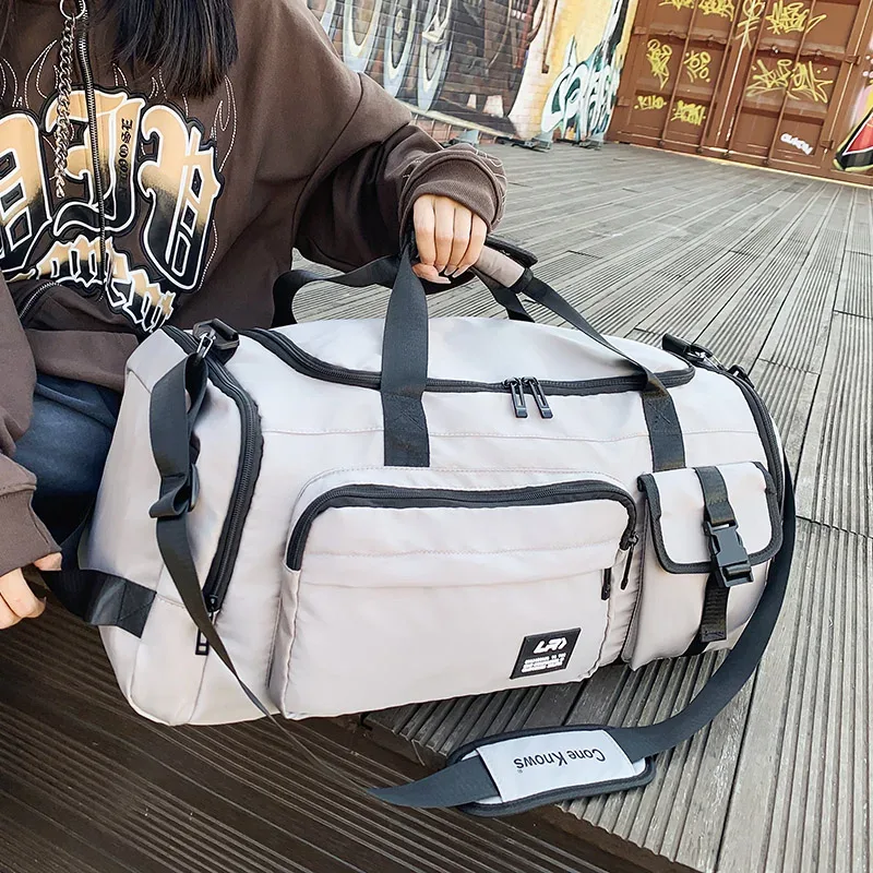 sac de sport en nylon elegant sac de voyage impermeable a grande capacite pour hommes et femmes