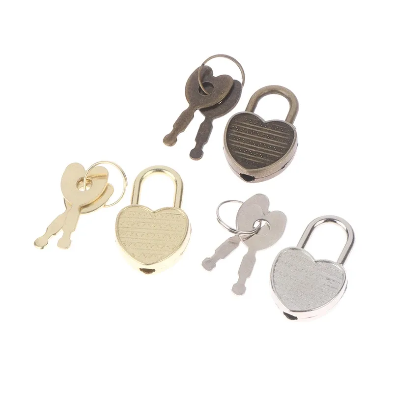 1 mis en forme de coeur cadenas mini bagages serrures matérielles avec serrure à clé pour le voyage de mariage boîte à bijoux journal livre valise