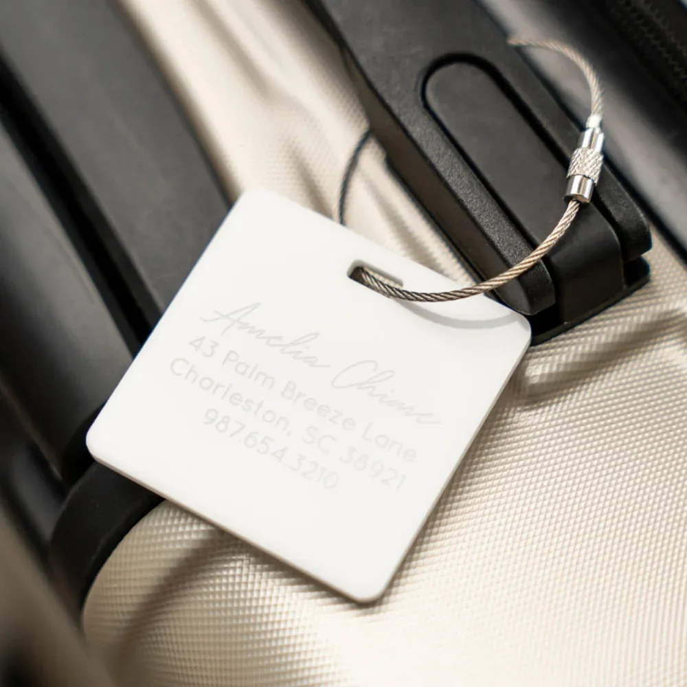 personnalisez une étiquette de bagage carrée, une étiquette de bagage personnalisée gravée, découpez le texte pour personnaliser votre sac de voyage, élégant