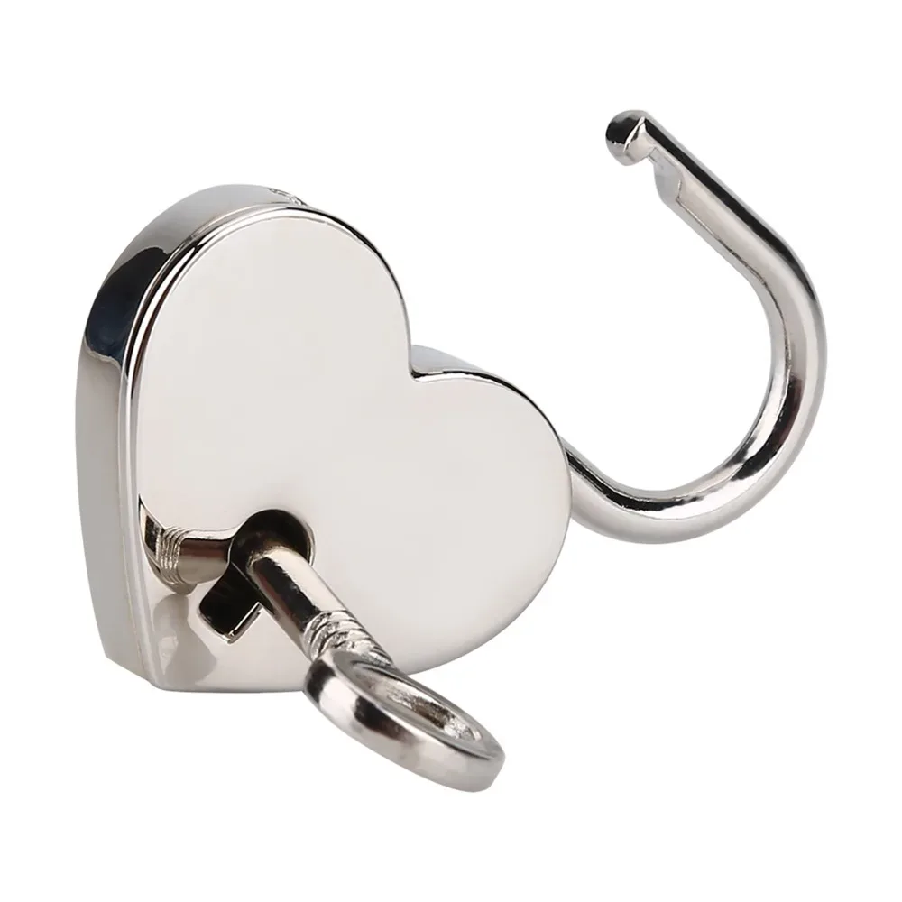 cadenas en forme de cœur argenté, petite taille, mini cadenas avec clé, construction en métal, cadenas en métal pour bagages, 2 pièces
