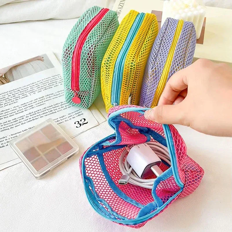 Mini pochette en maille Dopamine, étui carré coloré pour écouteurs, trousse à cosmétiques portable pour rouge à lèvres, organiseur de rangement respirant pour articles de toilette