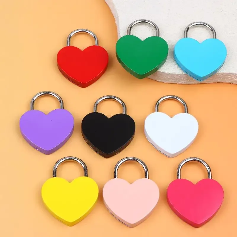 Cadenas en forme de cœur 45*59*8mm avec clés assorties, cadenas romantiques en métal pour voyage, cadeau de mariage, décoration de sac, de journal intime, de bagage.