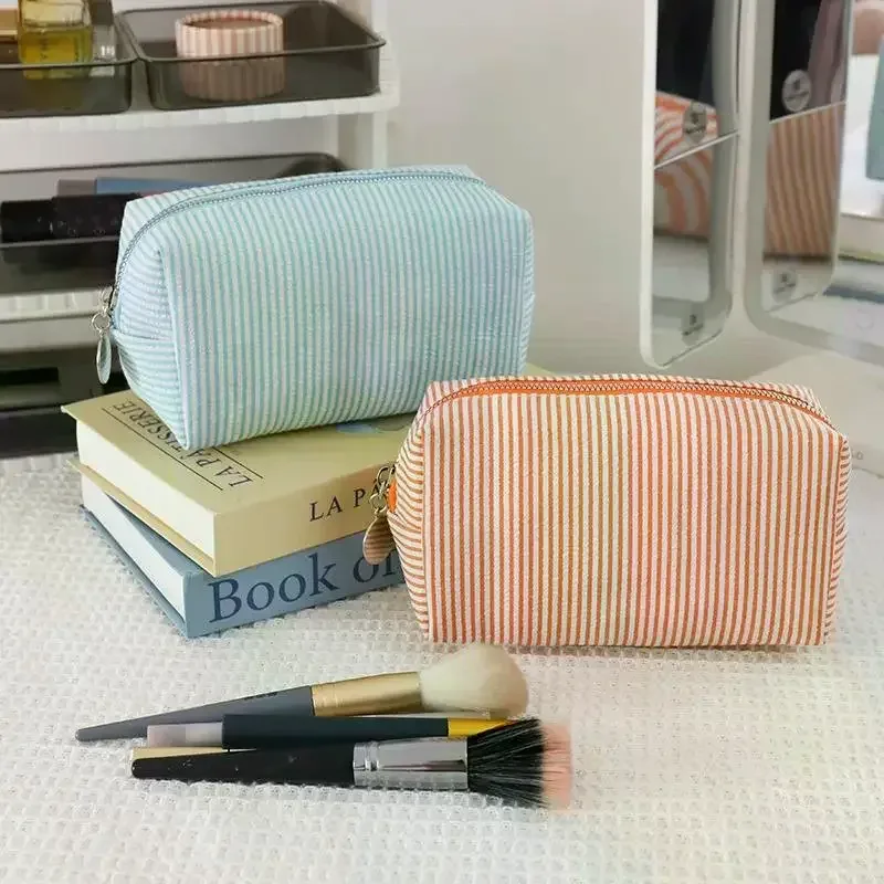 Sac à cosmétiques à rayures simples et frais, trousse de maquillage de grande capacité, trousse à crayons, sacs de toilette de voyage, pochette de rangement de toilette