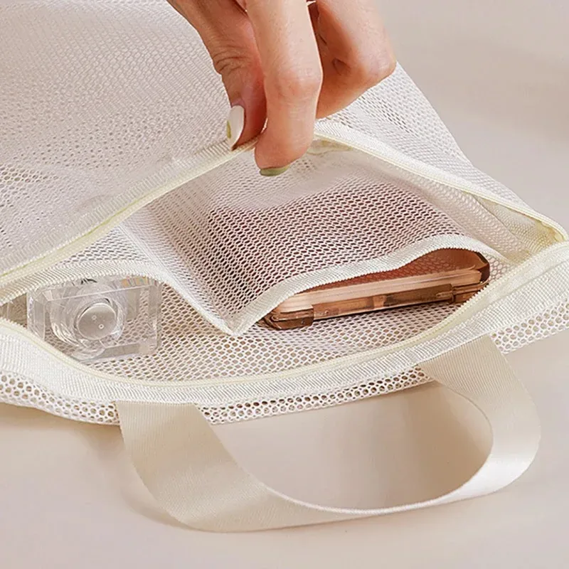 trousse de maquillage en maille imperméable portable, pochette organisateur cosmétique pour femme, sac de rangement quotidien pour voyage et activités extérieures