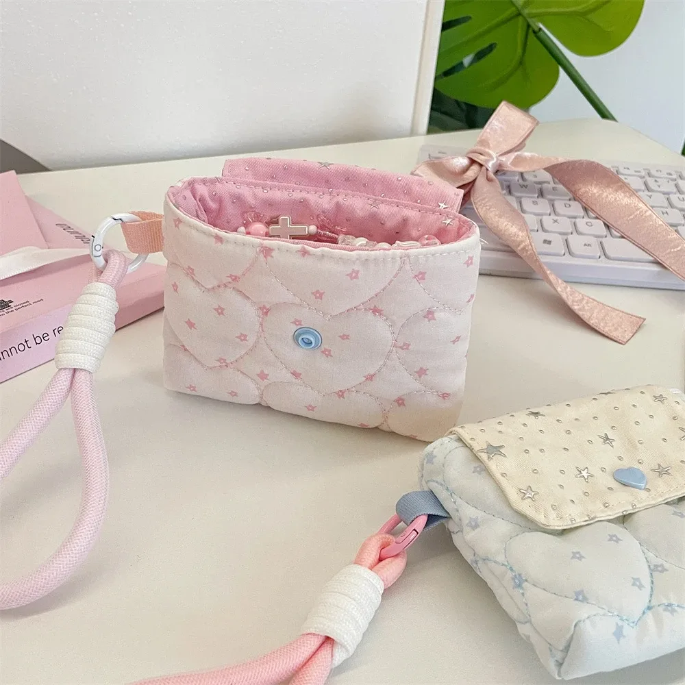 nouveau modèle style ins kawaii, sac de rangement souple et mignon pour cartes, appareil photo ccd et écouteurs, avec design à boutons, idéal pour transporter, cadeaux