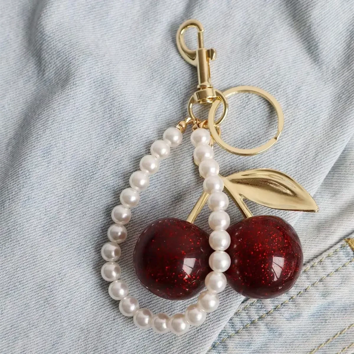 1 pièce porte-clés pendentif cerise rouge de qualité supérieure, délicieux et charmant, bijou pour femme, accessoires pour sac à main et sac à dos, cadeaux