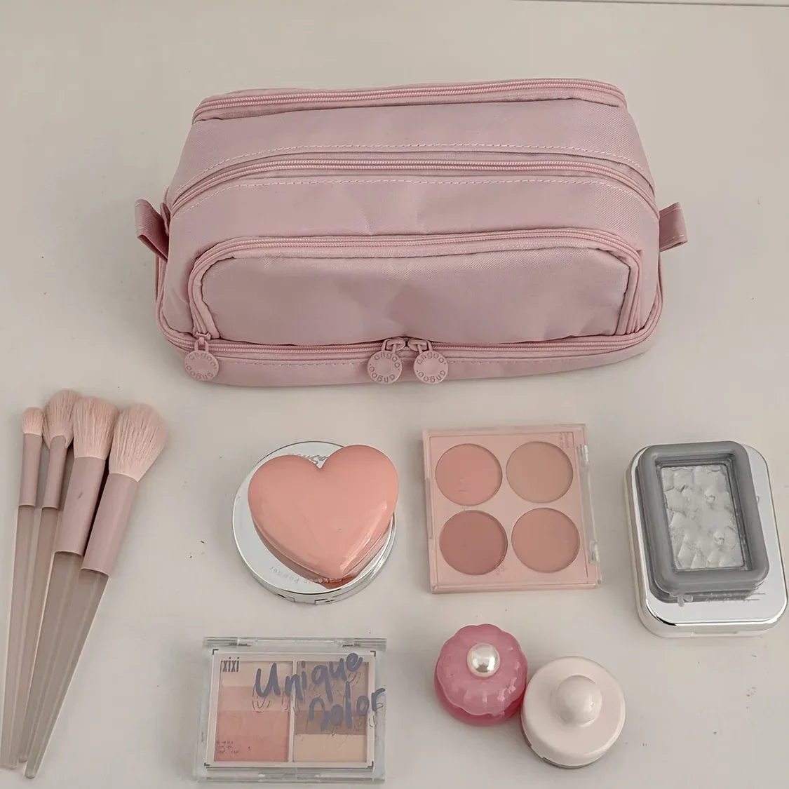 sac de maquillage de voyage portable à 3 couches, organiseur de cosmétiques de grande capacité avec compartiments, pochette de rangement mignonne pour femmes