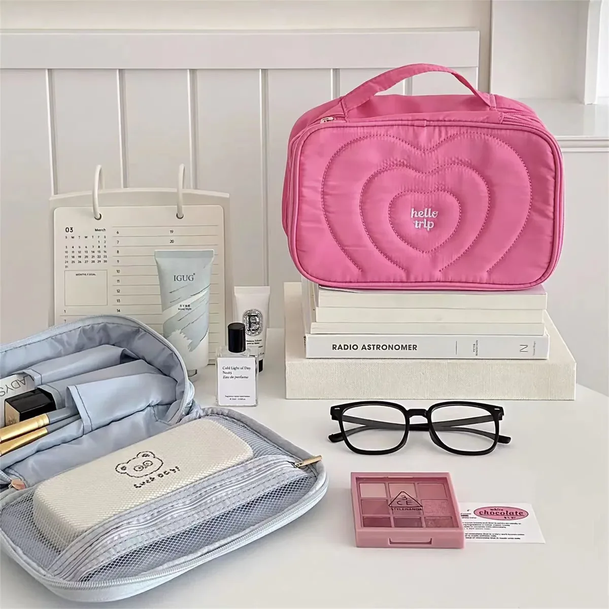 nouvelle trousse de maquillage portable à plusieurs compartiments, grande capacité, brodée, avec rabat, sac de toilette portable au motif sel marin, sac de voyage.