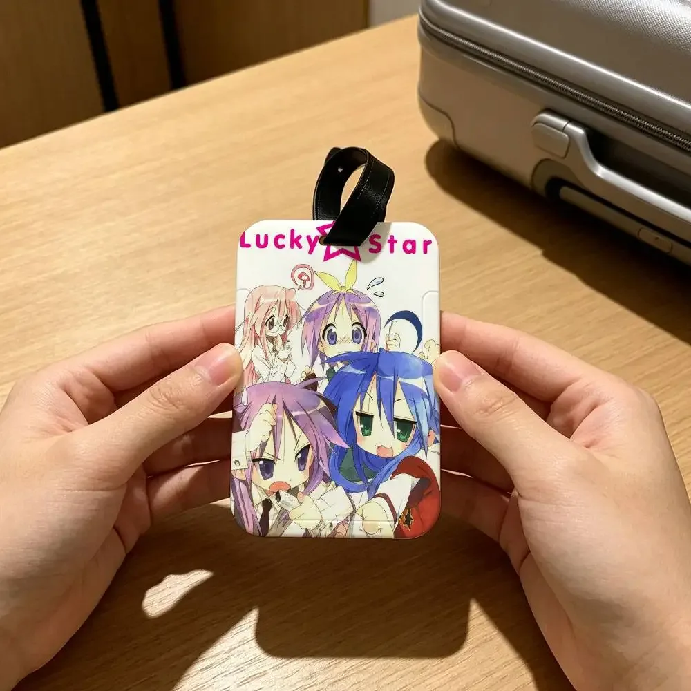 étiquette de bagage anti-perte anime lucky star en pvc, porte-carte d'identité, étiquette de nom pour voyage en plein air