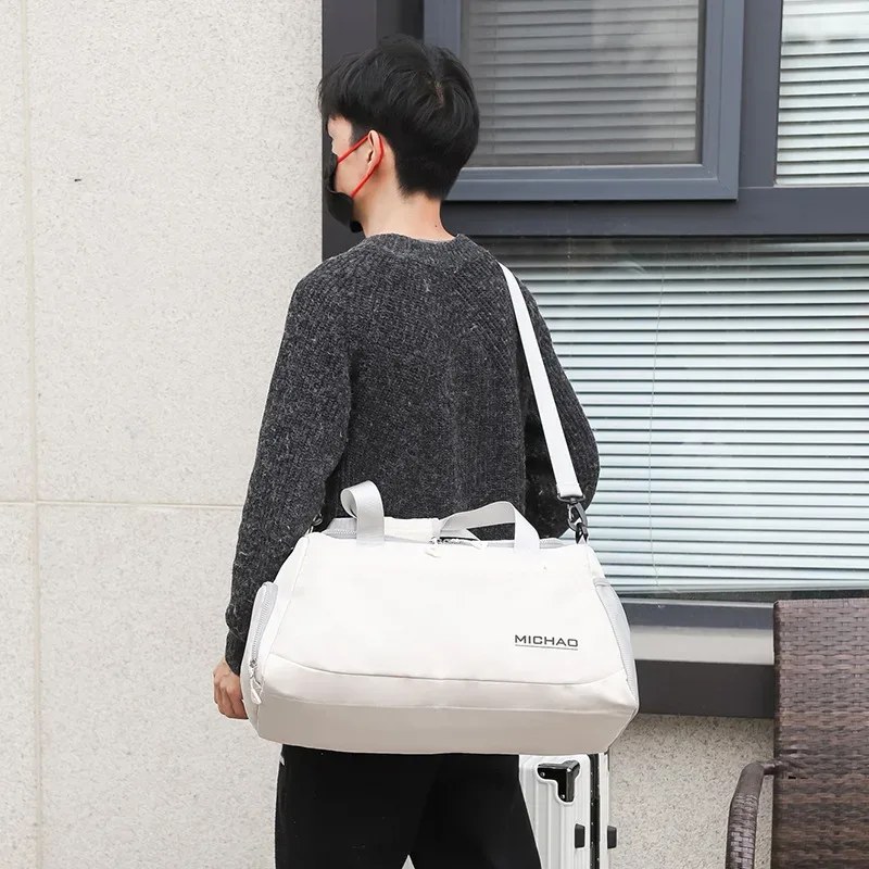 sac de sport multi-poches, sac de sport polyvalent imperméable avec poche de séparation humide/sec, sac de voyage grande capacité
