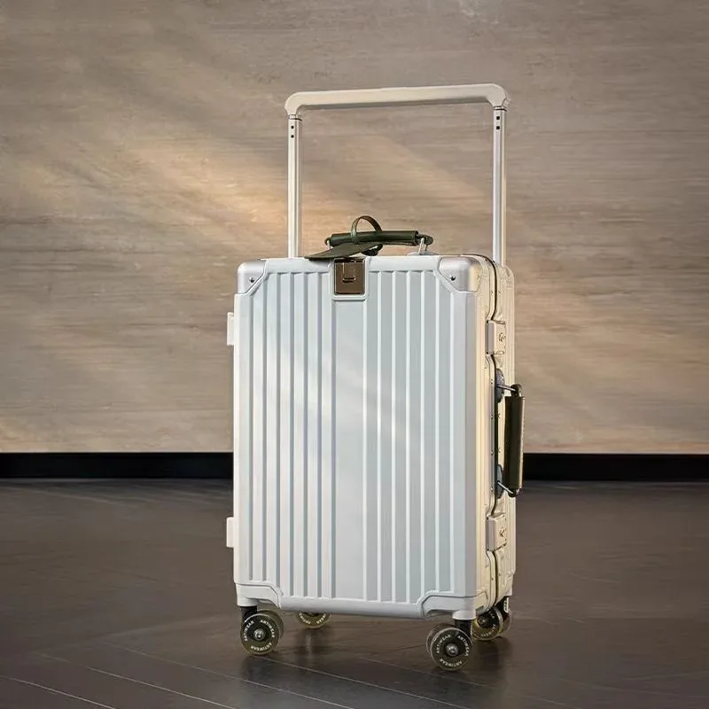 bagage roulant à guidon large avec cadre en aluminium, avec roues pivotantes silencieuses colorées et serrure tsa, valise à roulettes de grande capacité