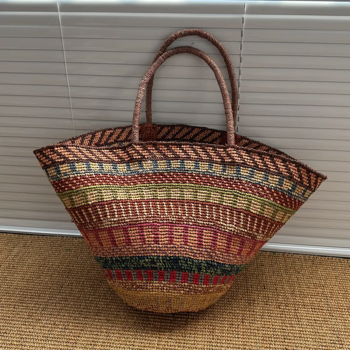 sac à bandoulière en raphia coloré pour femme, sacs à main de luxe de créateur, grand sac fait main, sacs de plage d'été, vente en gros de haute qualité