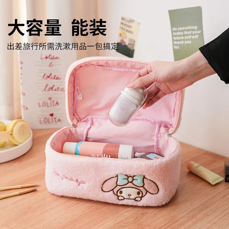 sac de maquillage en peluche sanrio, trousse à cosmétiques hello kitty, étui à crayons transparent, trousse de toilette de voyage brodée imperméable, pochette de maquillage portable
