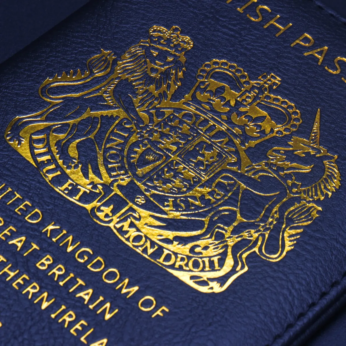 nouveau porte-passeport britannique en cuir avec pieds en cuivre, étui fin en métal pour passeport, portefeuille de voyage, porte-identité