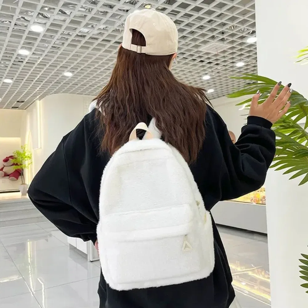 Nouveau Sac femme en peluche léger couleur unie sac à dos étudiant grande capacité sac à dos de voyage en plein air