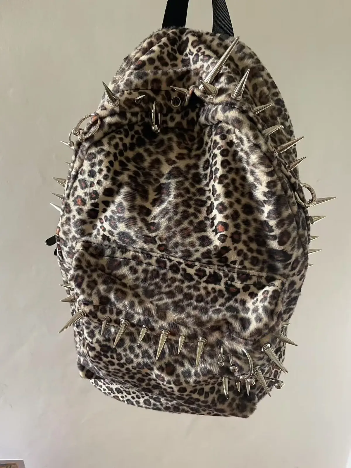 sac à dos imprimé léopard avec rivets punk, sac pour homme, grande capacité, sacs à dos tendance pour femmes